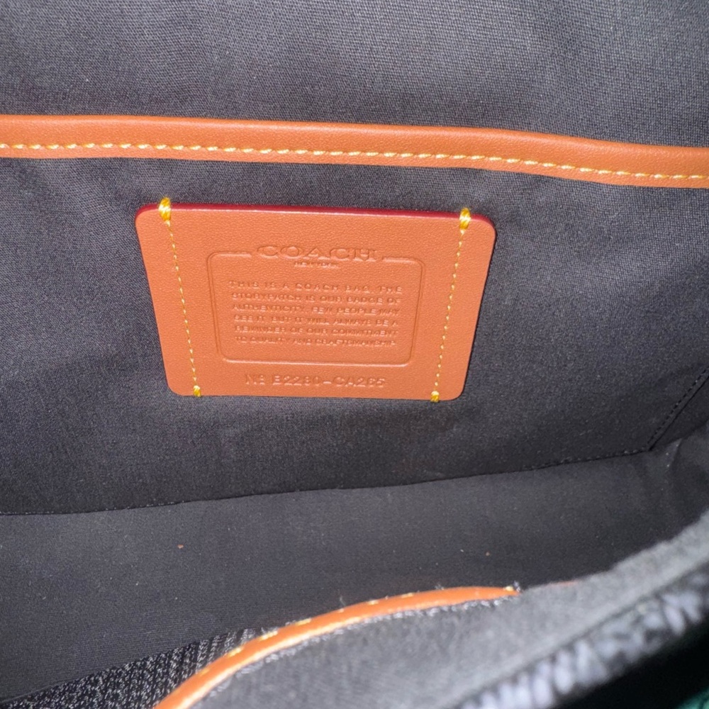 Coach Camouflage Messenger Bag and Coach Zippy Wallet - Picture 6 of 15